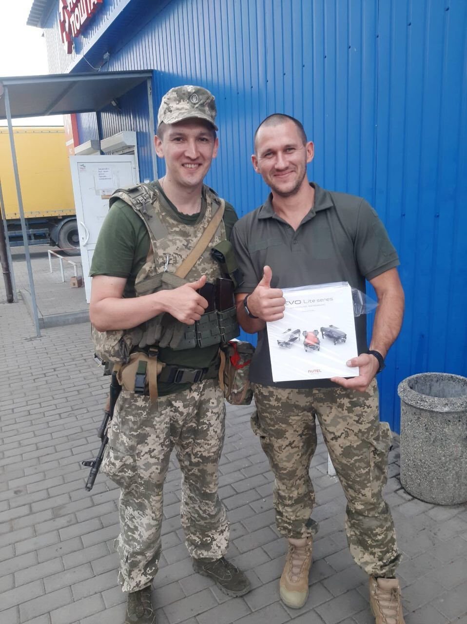 З початку квітня 2022 року компанія розпочала проводити благодійні вебінари, де кожен учасник міг задонатити будь-яку суму на насущні потреби – бронежилети, каски, ноутбуки, тощо. В результаті такої ініціативи на момент 4 квітня 2024 року було зібрано та перераховано 643 439 гривень на техніку та обладнання для бійців на передовій.