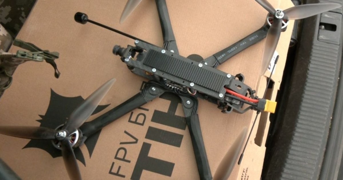 У червні 2026-го BAYADERA GROUP передала прикордонникам півдня чергову партію FPV-дронів «Тінь». Військові ДПСУ подякували колективу компанії за посилення підрозділів на південному напрямку.