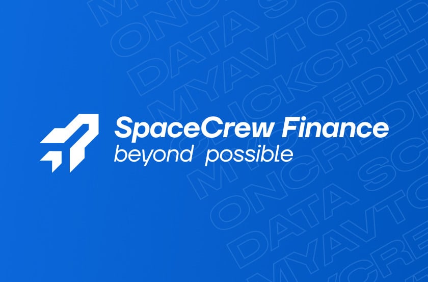 SpaceCrew не просто підтримують благодійні ініціативи, а самі їх створюють: самостійно виготовляють на 3D-принтері деталі для ЗСУ, складають дрони, опікуються дітьми з дитячих будинків і тваринами з притулків.