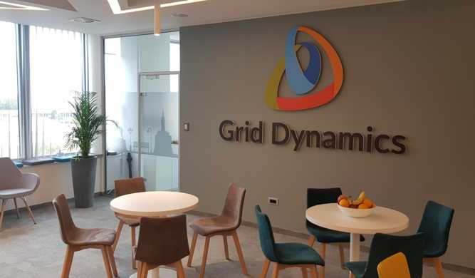 У партнерстві з Британським Товариством Червоного Хреста Grid Dynamics запустила внутрішню кампанію зі збору коштів для гуманітарної допомоги України. До неї долучилися теперішні та колишні спеціалісти компанії, а Grid Dynamics зобов’язалася подвоїти цю суму. Станом на 22 березня 2022 року було зібрано більше £202 тис., що дорівнює ≈ 8 млн у гривневому еквіваленті. Раніше компанія вже перерахувала 1 млн грн. для запуску цієї кампанії. Усі зібрані кошти буде спрямовано на забезпечення підтримки громадян України, які постраждали через війну.