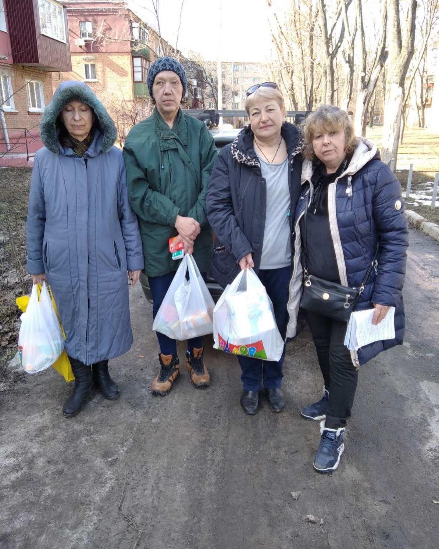 Компанія направила 14 фур з гуманітарною допомогою. Три з них відправилися по таких напрямках:

- До Чернігова, в результаті чого 245 людей отримали їжу.
- У Харківськівську області, де було дуже скрутне положення і де перебувало багато людей похилого віку.
- У Київ, де допомогу отримали лікарні, притулки, інтернати, школи, ЗСУ, ТРО.
В цілому компанія отримала 100 палет продуктів, лікарські засоби, засоби для догляду за тілом та волоссям, гігієнічні засоби, дитячі пелюшки і підгузки, одяг, постільні речі, паперові туалетні серветки, рушники, мішки та пакувальні пакеті, однорозавий посуд та прибори, мінеральну воду, соки.