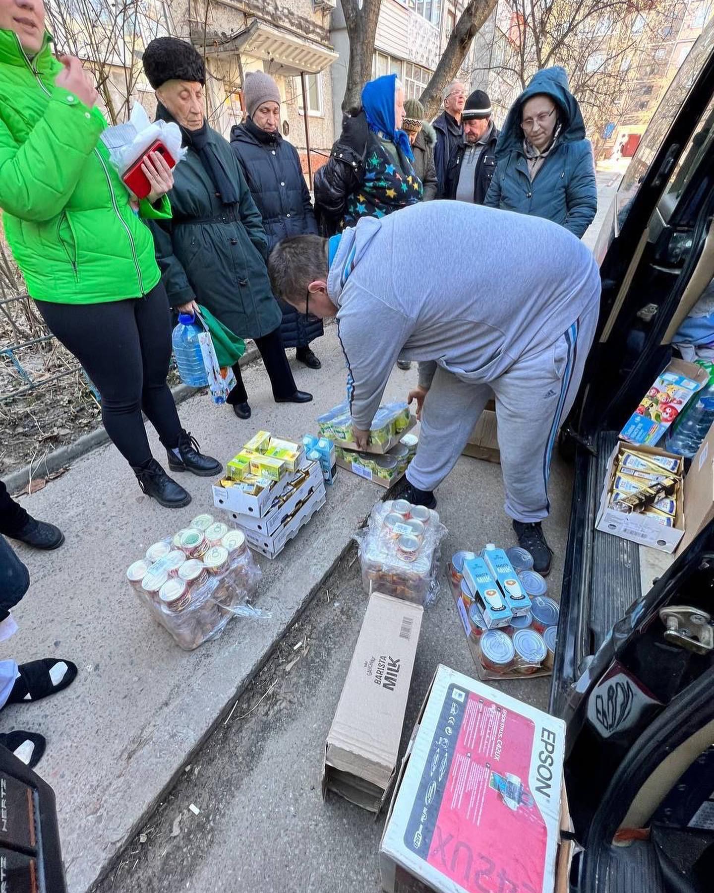 Компанія направила 14 фур з гуманітарною допомогою. Три з них відправилися по таких напрямках:

- До Чернігова, в результаті чого 245 людей отримали їжу.
- У Харківськівську області, де було дуже скрутне положення і де перебувало багато людей похилого віку.
- У Київ, де допомогу отримали лікарні, притулки, інтернати, школи, ЗСУ, ТРО.
В цілому компанія отримала 100 палет продуктів, лікарські засоби, засоби для догляду за тілом та волоссям, гігієнічні засоби, дитячі пелюшки і підгузки, одяг, постільні речі, паперові туалетні серветки, рушники, мішки та пакувальні пакеті, однорозавий посуд та прибори, мінеральну воду, соки.