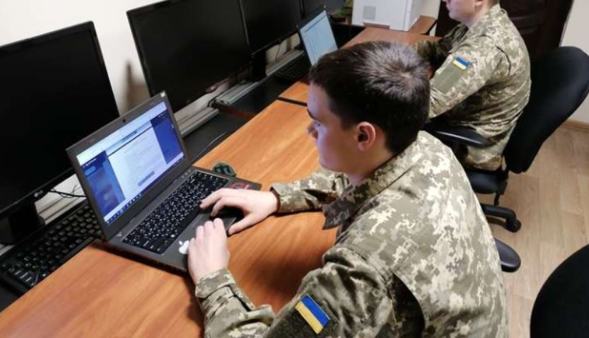NIC.UA вжила заходи кібербезпеки: реалізувала технічні способи захисту інформації, проводить консультації кібервійськам України. 