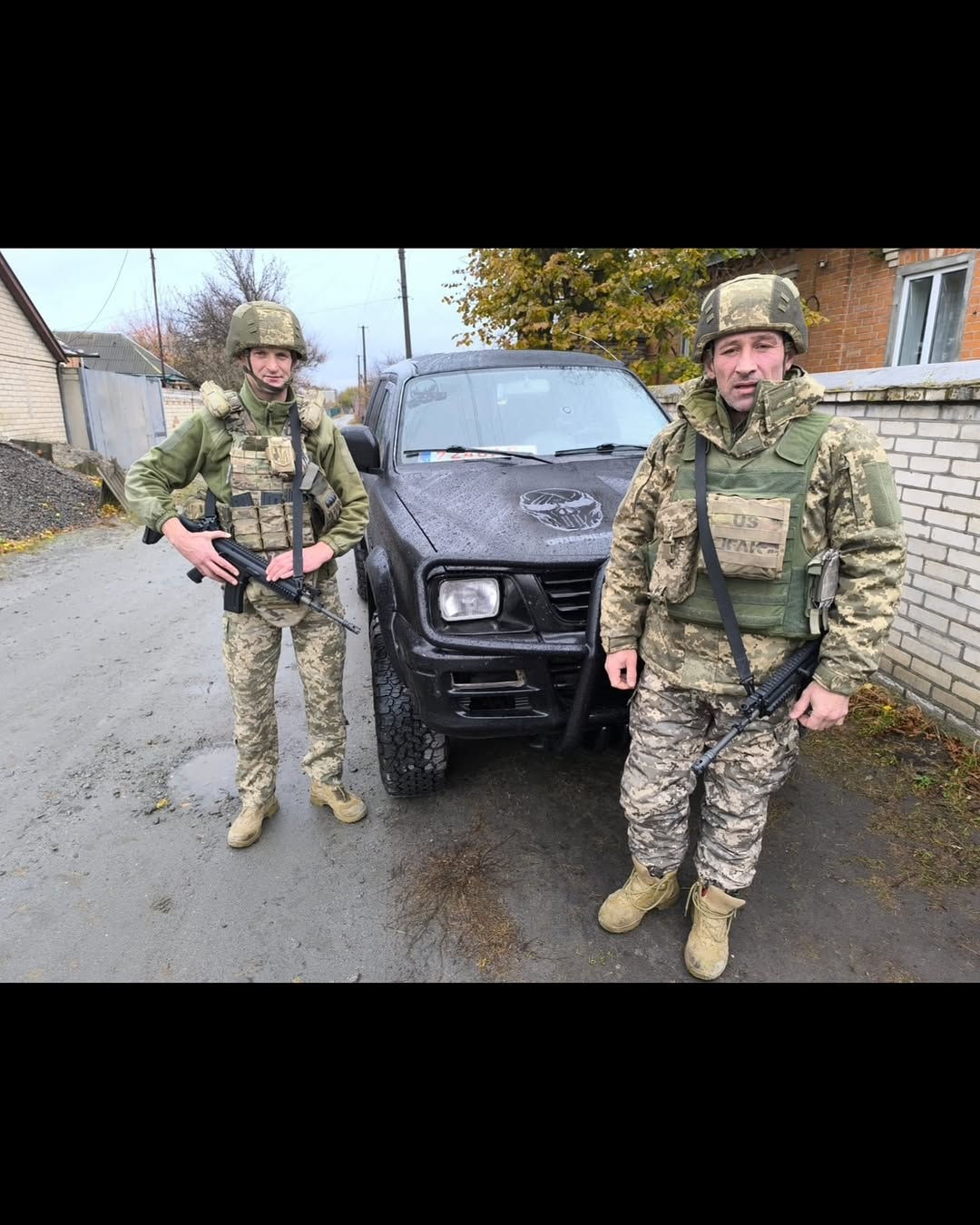 За фінансової підтримки компанії MOJAM було придбано і передано на Харківскький напрямок пікап для ЗСУ.
