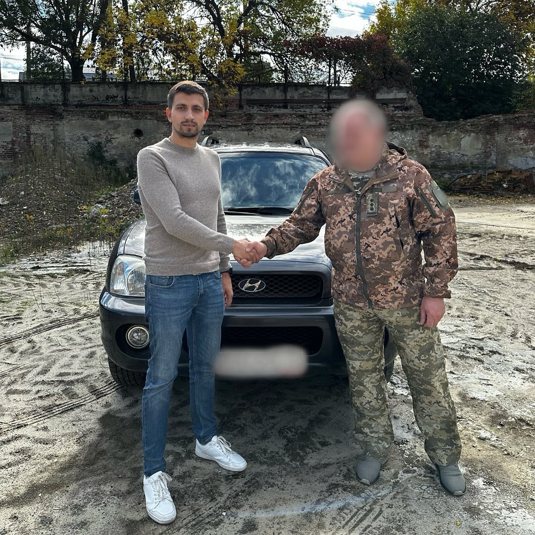 Incora відправила 7-му з 10-ти автівок на фронт - для 5 прикордонного загону Державної прикордонної служби України: повнопривідний джип для пілотів безпілотної авіації.