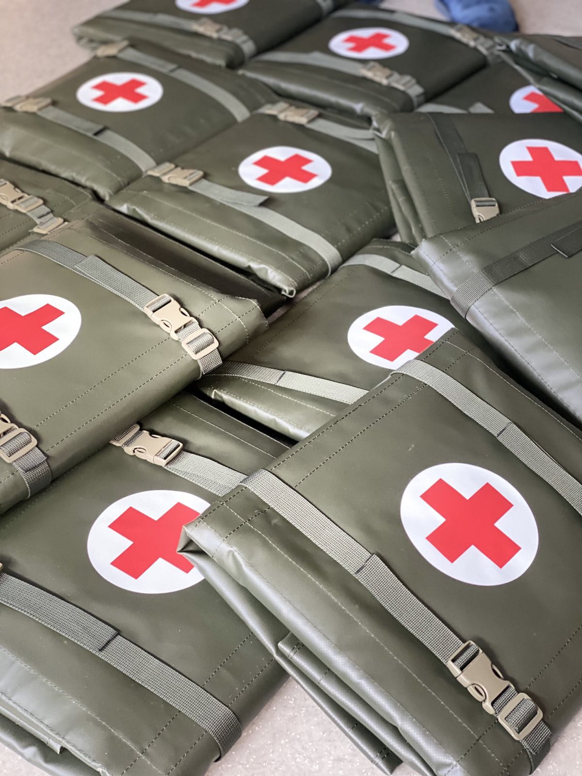 ORIL закупили спільно з Leleka Foundation / БФ Лелека-Україна партію органайзерів для еваків, щоб допомогти медикам надавати допомогу постраждалим в зоні активних військових дій. 