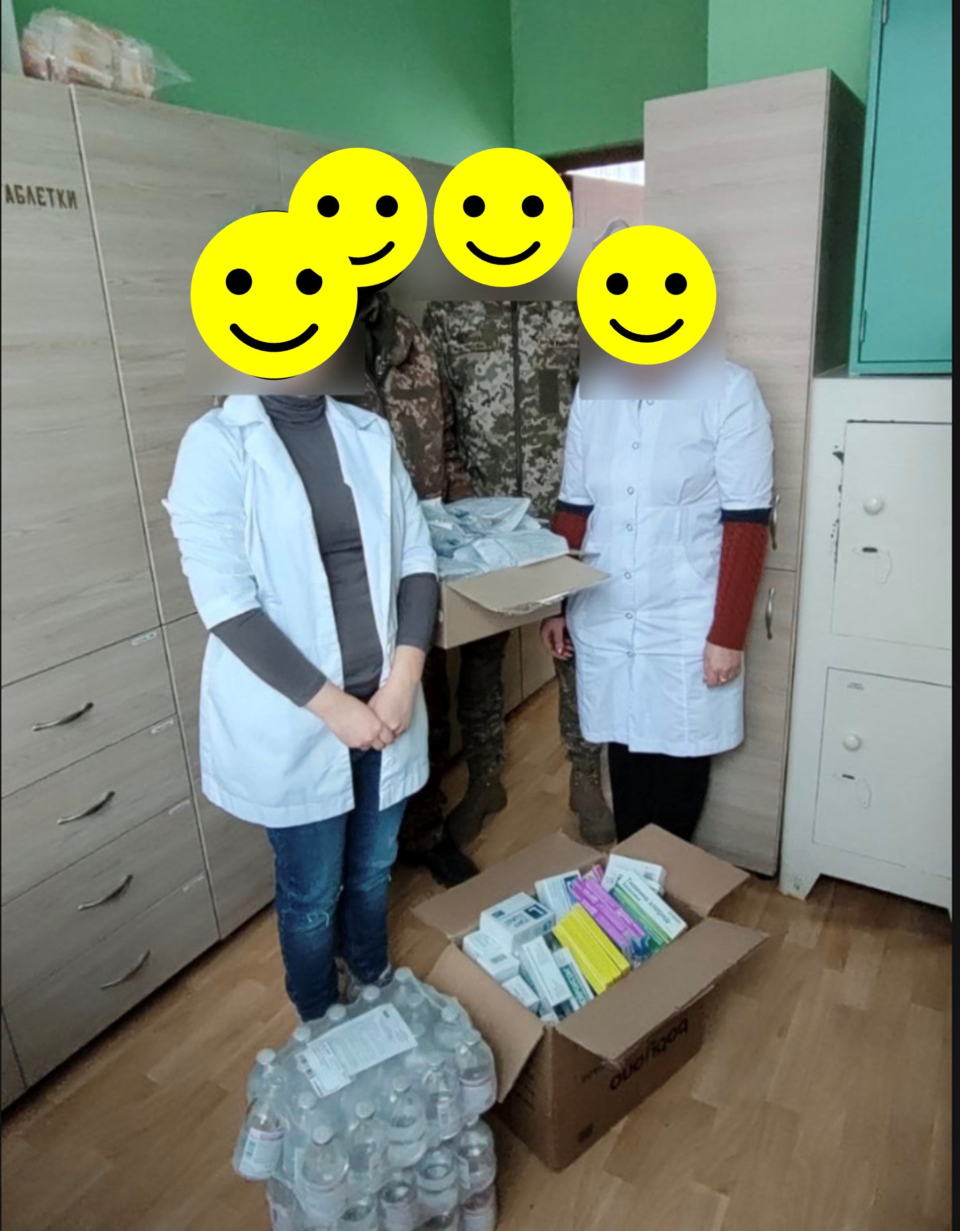 Всередині Altamira є колеги, які ведуть благодійні ініціативи, - тому і на рівні компанії, і на рівні колег надається допомога і фінансово, і організаційно. Найбільша і найуспішніша ініціатива на даний момент - це допомога в матеріальному забезпеченні військових шпиталів у прифронтовій зоні на Сході і окремих дружніх компанії бригад (медичне забезпечення, РЕБ, автівки).