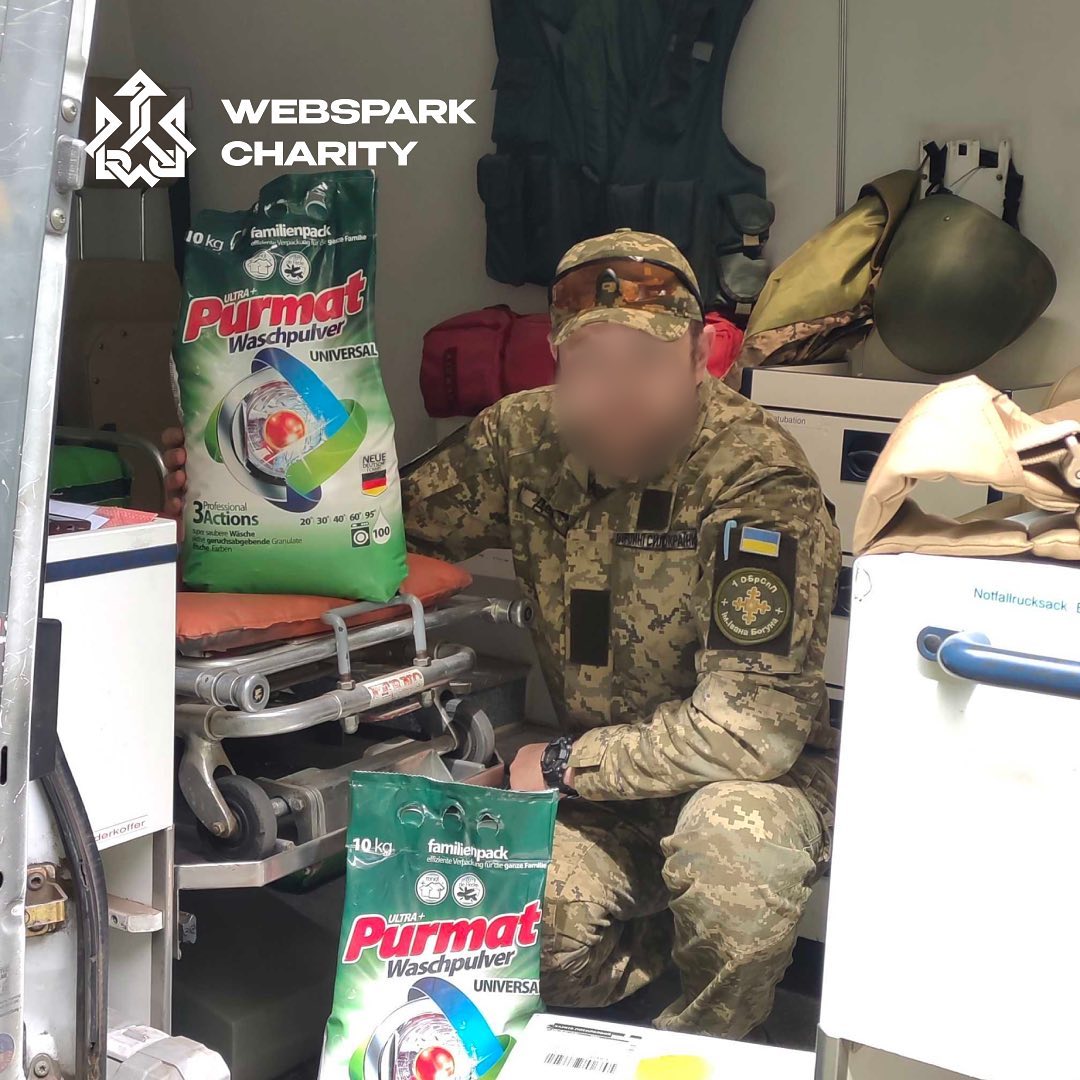 WEBSPARK закупив і передав військовим амуніцію, техніку для розвідників, господарські товари, продукти харчування, генератор.

