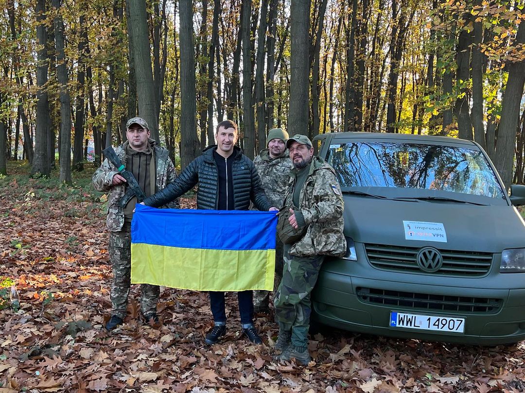 Завдяки Impressit та OpenVPN вдалося забезпечити військових 5 автівками та 2 дронами.