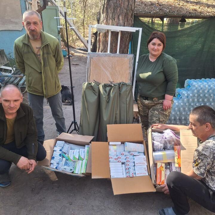 З початком повномасштабного вторгнення БФ "Допомогатор", постійним донатором якого є компанія TRIONIKA, закуповує необхідне обладнання, предмети побуту, продукти, а також інші необхідні речі для потреб ЗСУ та лікарень.

Станом на серпень 2025 року було закуплено допомоги на суму більше 31 млн гривень.