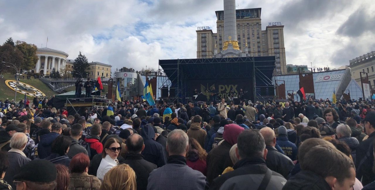 Компанія долучилася до проєкту Люби Колосовської, засновниці відомого руху "Батарейки Здавайтеся", яка під час війни почала допомагати "Руху опору капітуляції" виходити на міжнародну арену, збирати кошти на допомогу ЗСУ та висвітлювати новини з України англійською по всьому світу. 