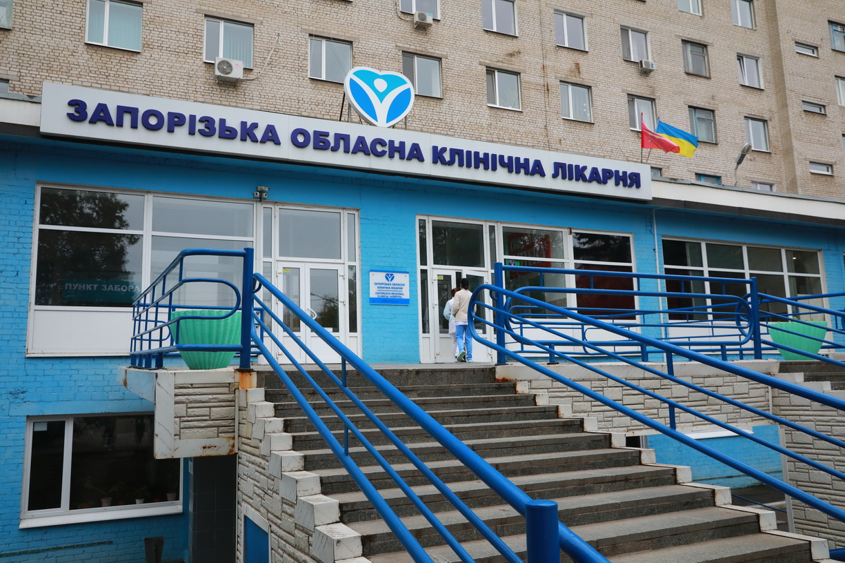 Майже за 1 годину в Luxoft вдалося закрити збір коштів для Запорізької обласної клінічної дитячої лікарні у розмірі 110 786 грн. Саме у цьому закладі перебувало багато дітлахів, яких вдалося евакуювати з Маріуполя. Компанія закрила потребу у закупівлі шприців-ручок, критично необхідного вакуумного аспіратору для терапії ран. Збір коштів здійснювався через Благодійний фонд «КОЛО».