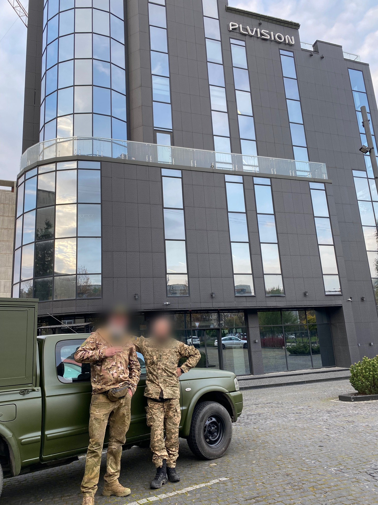 PLVision профінансувала купівлю позашляховика (загальною вартістю 172 тис. грн.) для 44-го батальйону 80-ої десантно-штурмової бригади.  