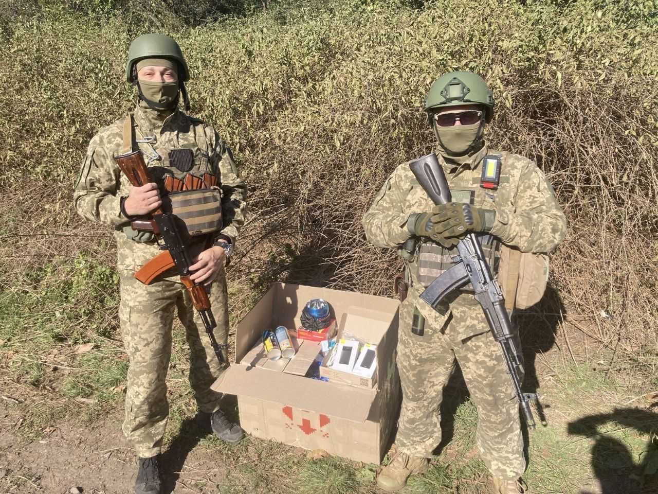 InCode Group взяла участь у зборі колеги військовим 57-ї бригади (57 ОМПБр, в/ч А1736), які перебували на Херсонському напрямку. Необхідні були:
1. Пальник газовий туристичний – 3 шт.
2. Газові балончики – 60 шт.
3. Павербанки – 4шт.
Загалом на це було витрачено 6638 грн.