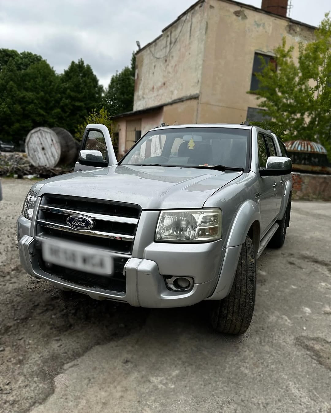 Incora передала 2-гу з 10 автівок у 2024 році на фронт. Ford Ranger Thunder поїхав на Донецький напрямок для 2-ї Окремої Галицької Бригади Національної Гвардії України.