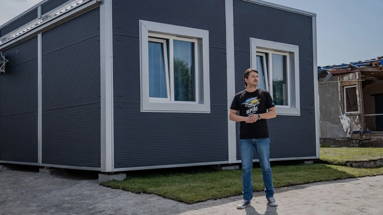 Компанія пожертвувала 600 тис. грн. ініціативі NEST від Благодійного фонду Сергія Притули, щоб допомогти українцям відбудувати домівки.

