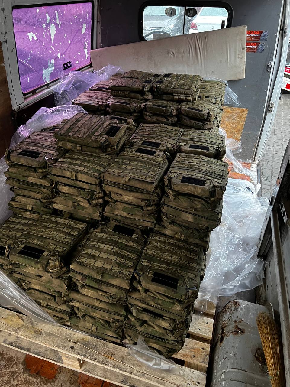 Фонд Donate.in.ua завдяки Crunch і StaffingPartner придбав 610 бронежилетів та розподілив їх між бригадами та частинами Збройних Сил України.