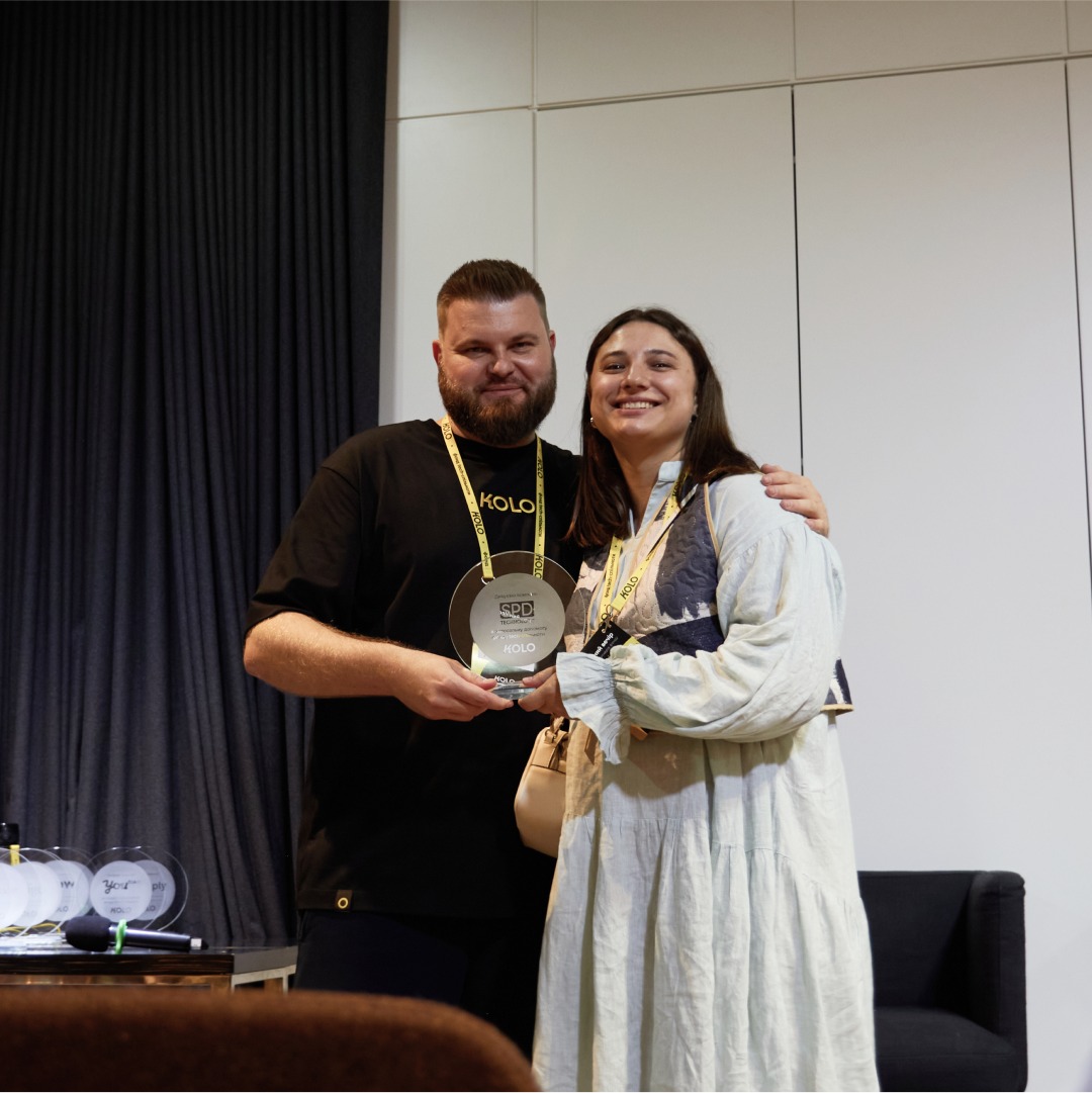 SPD Technology отримали відзнаку “За колосальну допомогу фонду tech-спільноти KOLO”.

Спільними зусиллями вдалося: передати 500 000 грн. на закупівлю БПЛА “Сич”, обміняти Valve Steam Deck на донат і зібрати 309 555 грн для “Вовків да Вінчі” та понад 40 000 грн на двох благодійних технічних заходах "SPD Talk". 
