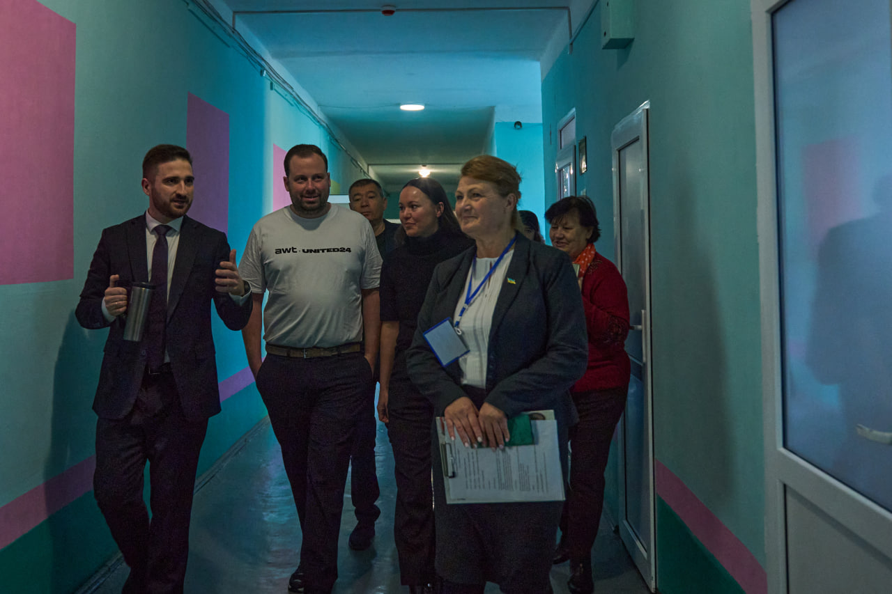 Нове укриття в Тузлівській школі на Одещині облаштували за шість місяців. Найбільший внесок у проєкт — 850 тис. грн — зробила «АВТ Баварія».