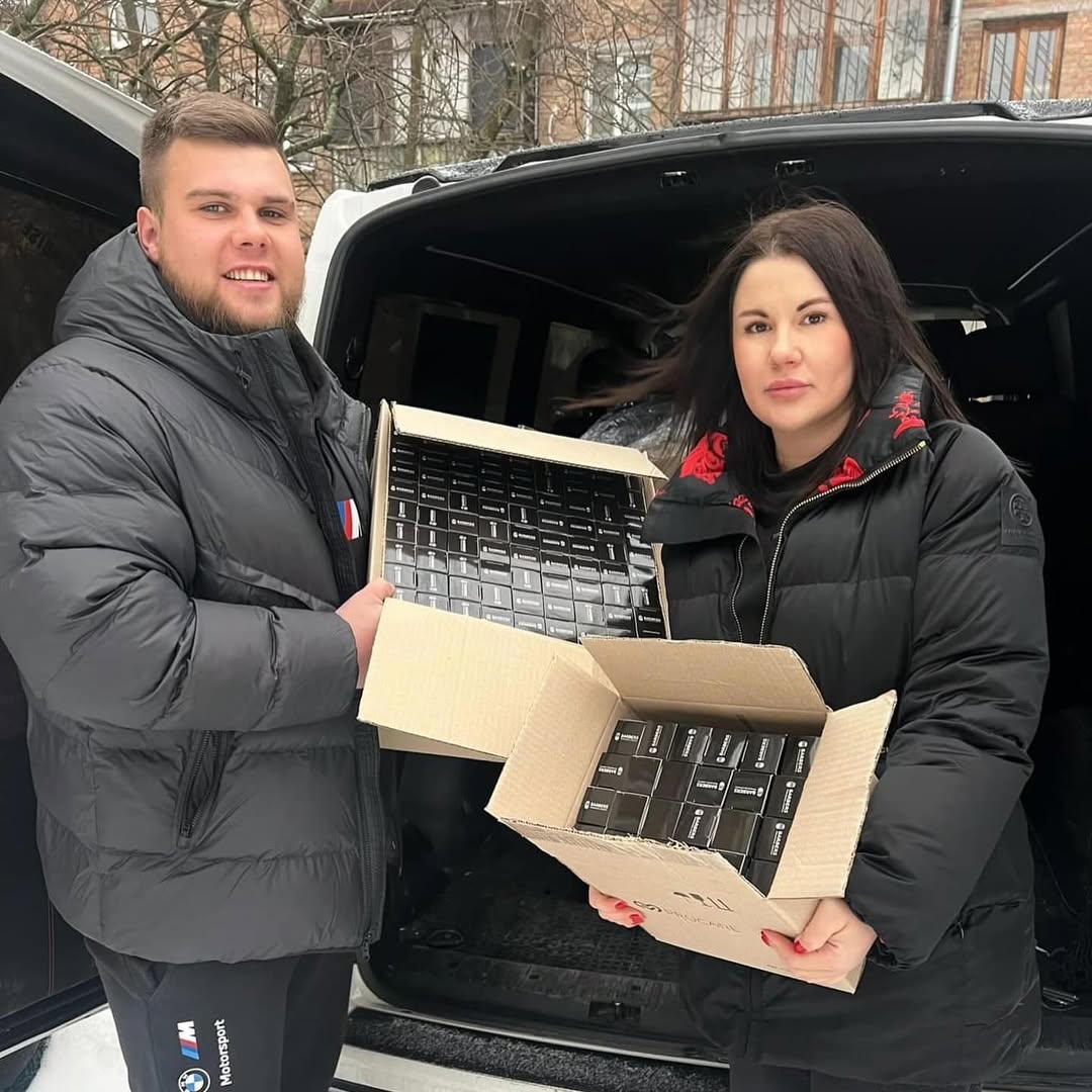 ProCare разом з партнерами та командою виготовили 10 000 захисних кремів для українських військовослужбовців.