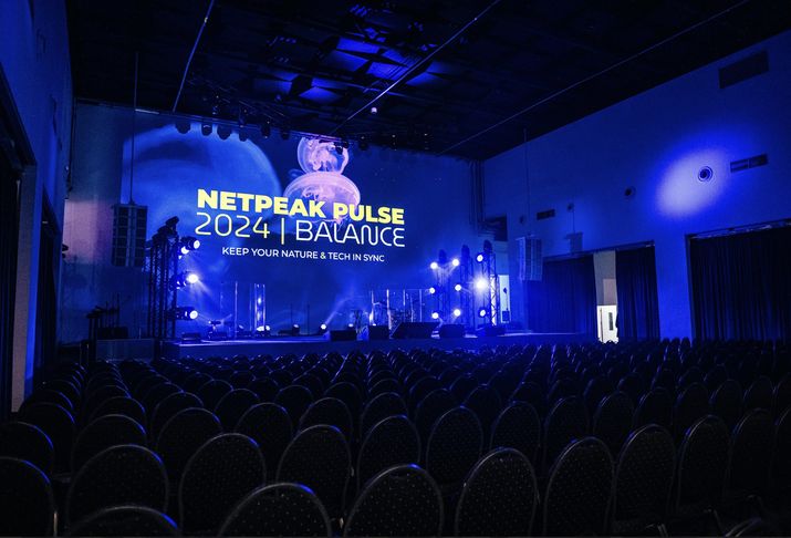В Києві відбулася Netpeak Group Pulse | Balance, подія, яка зібрала 820+ учасників як офлайн, так і онлайн. Вперше ця конференція, що раніше була внутрішньою, стала відкритою для всіх охочих із бізнесу, IT та креативної індустрії, повідомляє Netpeak Group. Стендапер Василь Байдак провів традиційний благодійний аукціон на підтримку Медичного добровольчого батальйону «Госпітальєри» та 13-ї бригади НГУ «Хартія». Крім того, стартап-студія Kiss My Apps передала ще 500 000 гривень для НГУ «Хартія». У підсумку загальна сума зібраних коштів склала 920 000 гривень.