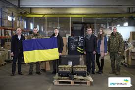 У межах мілітарної ініціативи "Сталевий фронт Ріната Ахметова" "Укртелеком" передав українським військовим мобільні системи радіоелектронної боротьби (РЕБ). Партію таких засобів отримали бійці 4-тої бригади оперативного призначення імені Героя України сержанта Сергія Михальчука, також відомої як Бригада швидкого реагування НГУ "Рубіж". 