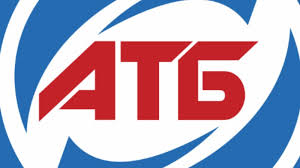 З перших днів війни АТБ підтримує захисників – понад тисячу магазинів стали пунктами збирання продуктів для військових. Реалізовано низку масштабних благодійних ініціатив, спрямованих на підтримку ЗСУ та медичних установ. Лише протягом 2023-го реалізовано 15 таких проєктів, серед яких «Сертифікат для ЗСУ», «Сертифікат для медичних закладів», «Мене це стосується», «Благодійний внесок» тощо. В їхніх межах зібрали 34,5 млн грн, а АТБ подвоїла цю суму до 70 млн грн. 